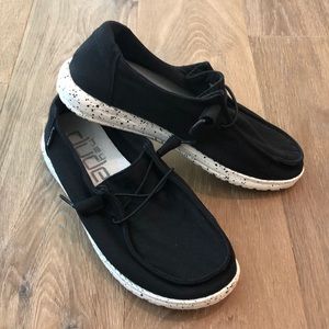 Women’s Hey Dude Wendy Linen Black Size 6